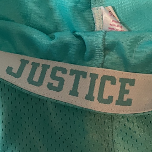 😊 Justice Active Turquoise Mesh Shorts - Picture 2 of 5
